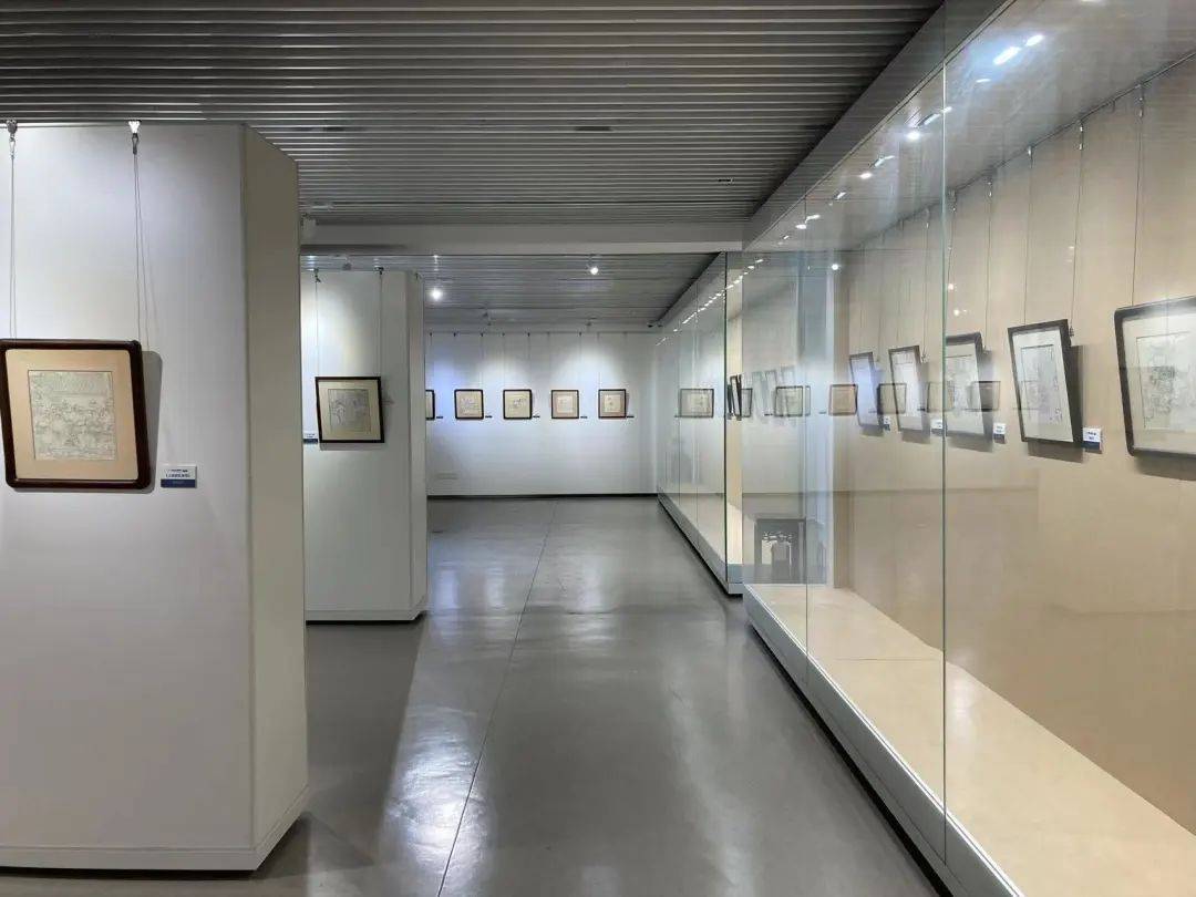 华为老手机图片大全集
:“纪念贺友直先生诞辰100周年经典作品展”揭幕-第7张图片-亚星国际官网